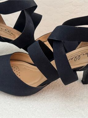 Abella Navy Strappy Elastic Crossband Block Heel Sandals